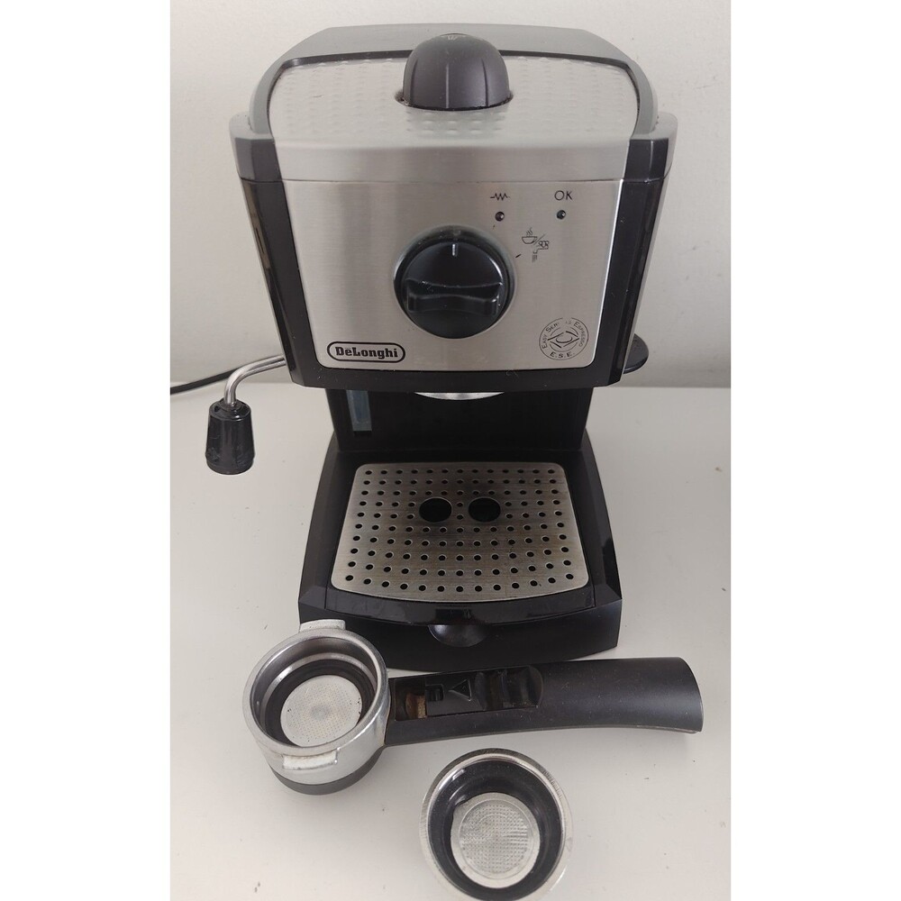 DeLonghi ECP3220 Manual Espresso Machine Cappuccino Maker - Black